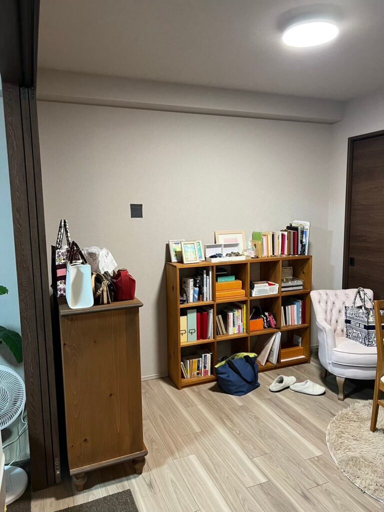 ごちゃごちゃした部屋